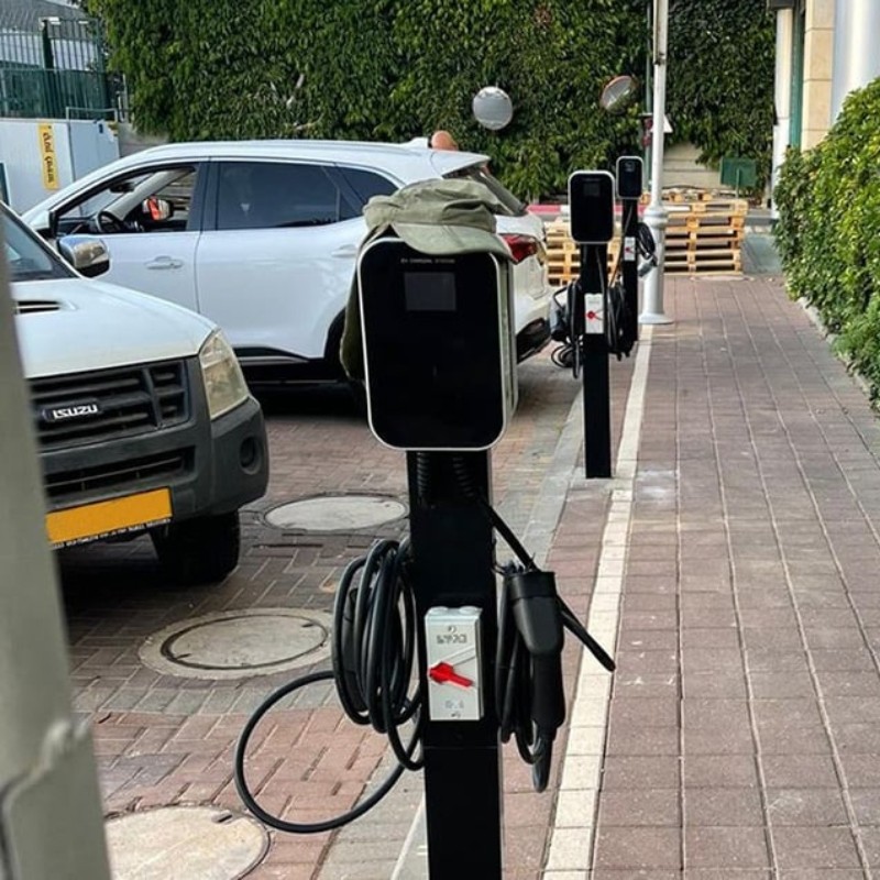 Besen BS20 APP 32A/11kW Plata - Estación de Carga para Vehículos Eléctricos - Ítem4