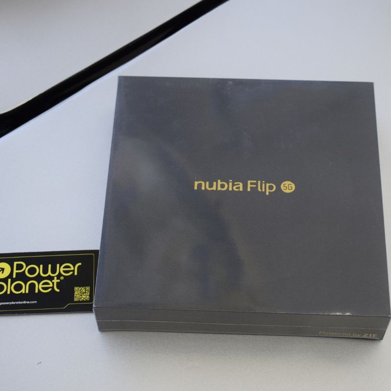 Teléfono móvil Nubia Flip 5G 8GB/256GB Gris - Ítem1